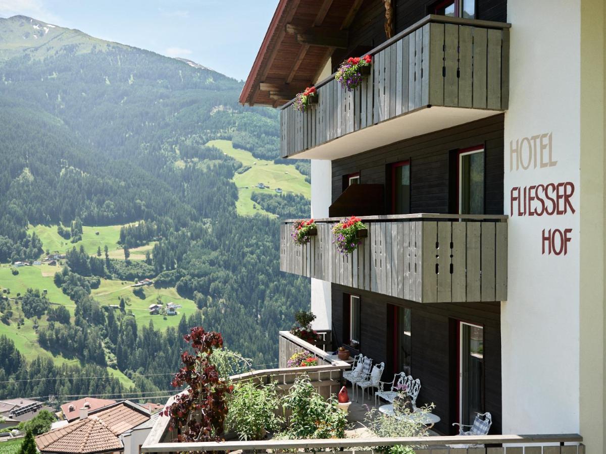 Panoramahotel Fliesserhof エクステリア 写真