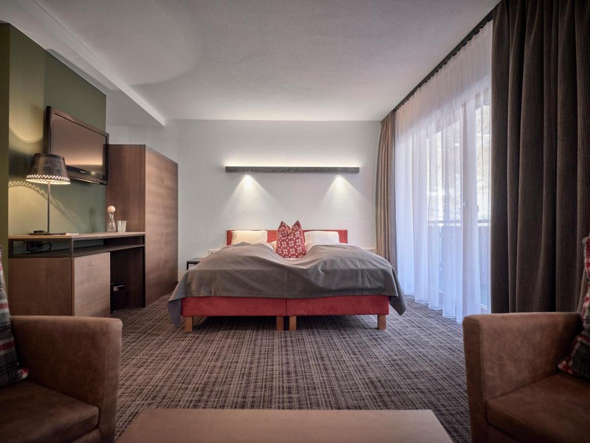 Panoramahotel Fliesserhof エクステリア 写真